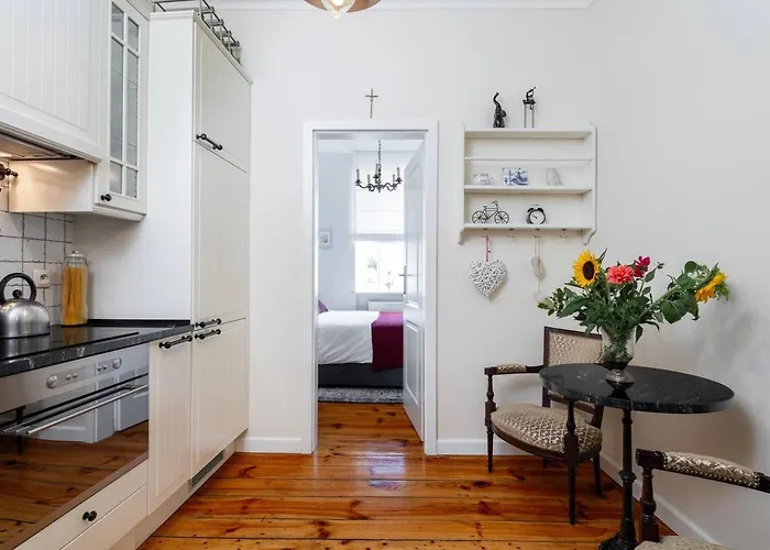 Ruby Powisle Apartment